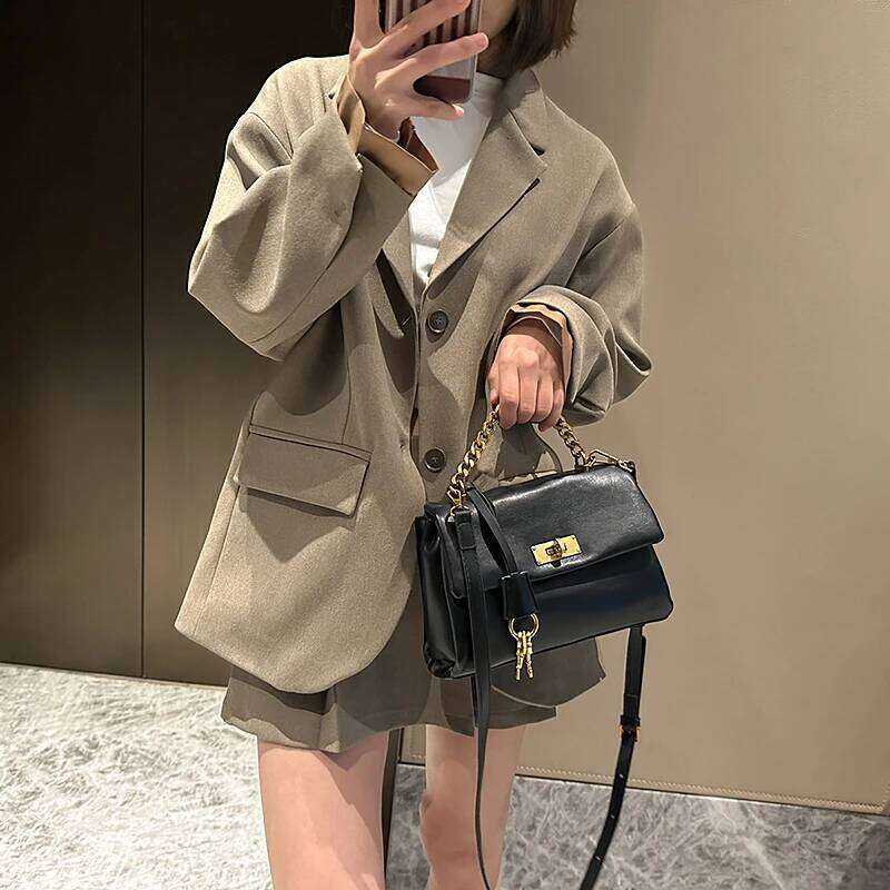 Designer bag Designer Look Women's Shoulder Bag: Elegant Leather Handbag With Adjustable Crossbody Strap, Style Ladies