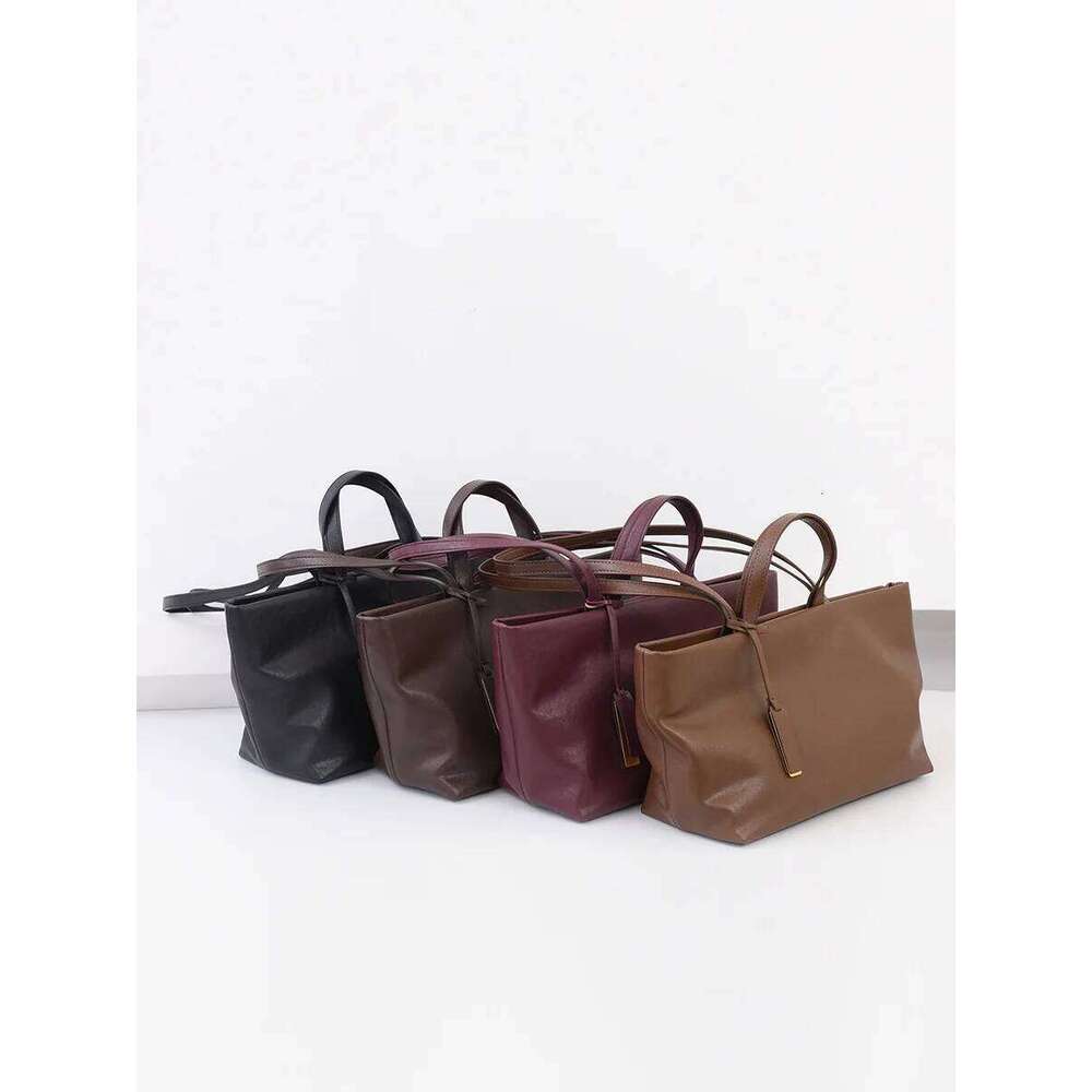 2025 Fashion Soft Oil Wax Leather Shoulder For Women Large Capacity Simple Commuter Tote Bag Female Shopping Underarm Bags