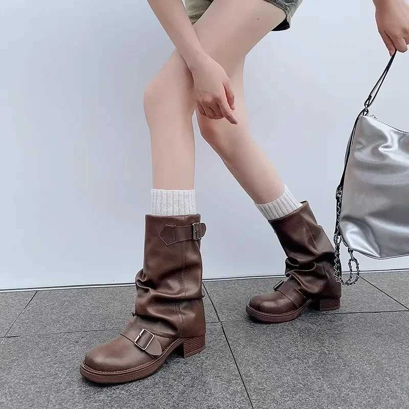 2023 AutumnWinter New RETRO FAshion Boots for Women Round Head Thick Heel Belt Middle Tube Folded Stacked Boots W251024