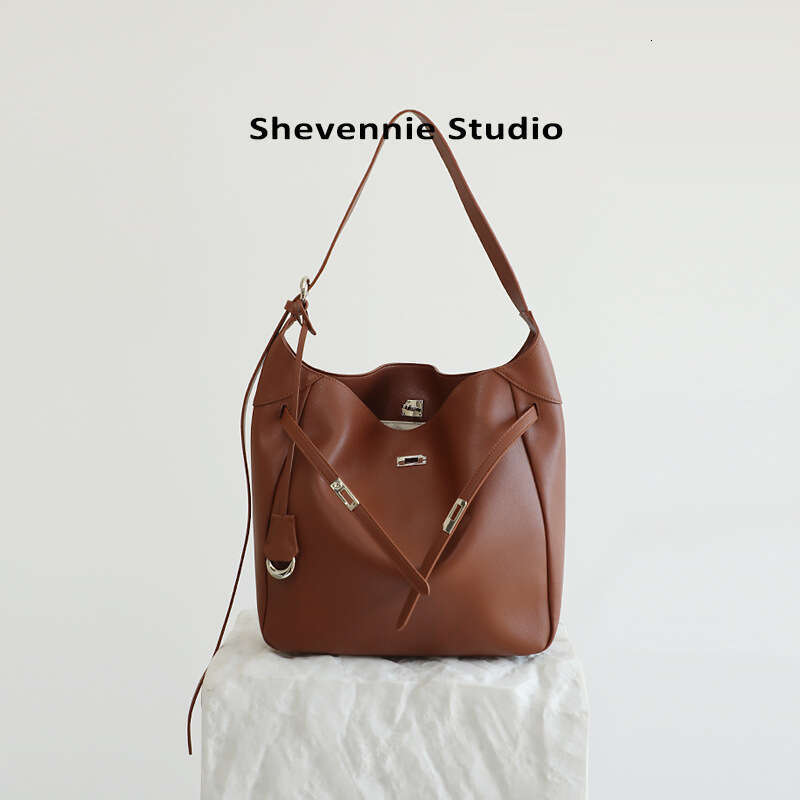 Long Term Practicality Cowhide Large Capacity Underarm Belt Buckle Crossbody Bucket Tote Bag High Quality