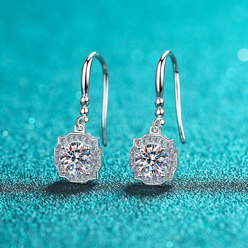 DHCollections-- Sterling Sier Korean Style Earrings Plated PT950 Four-Prong Moissanite Hooks Ear Studs Straight