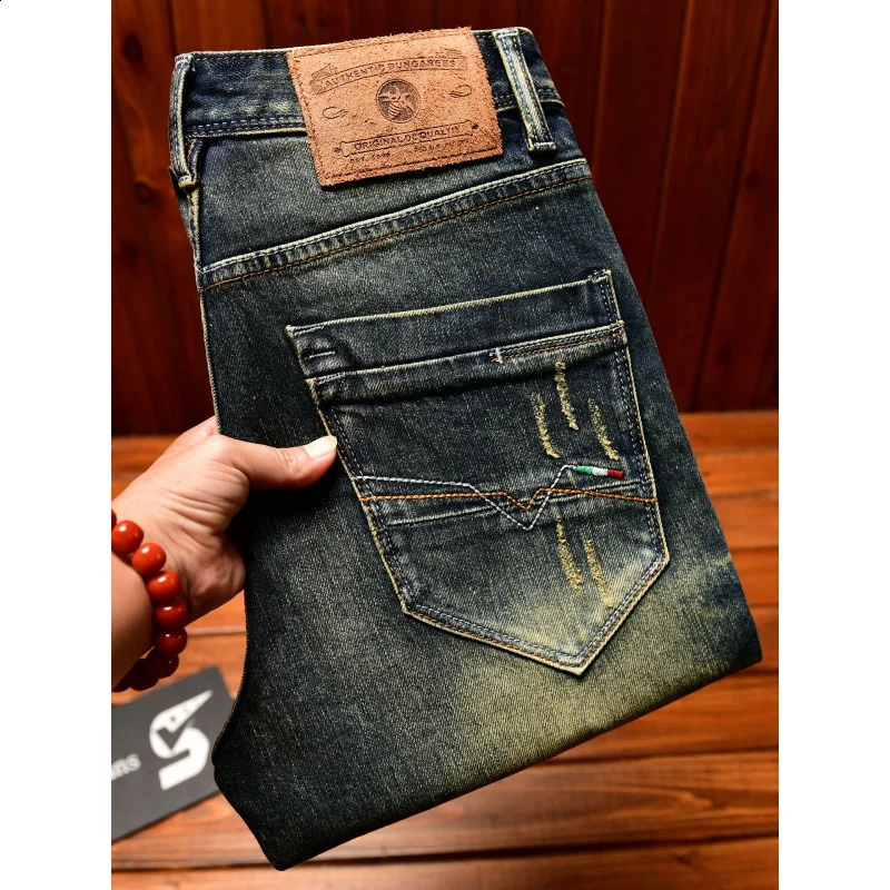 Retro vintage jeans men 2025 street nostalgic denim slim fit small foot Korean version fashionable pants 251017