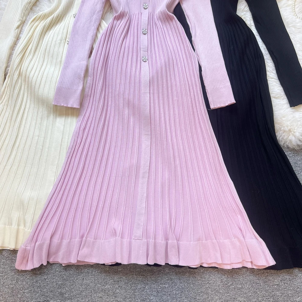 YuooMuoo 2025 Autumn Winter Women Knitted Long Dress Fashion Vneck Slim Waist Pleated Sweater Dress Lady Office Vestidos 251023