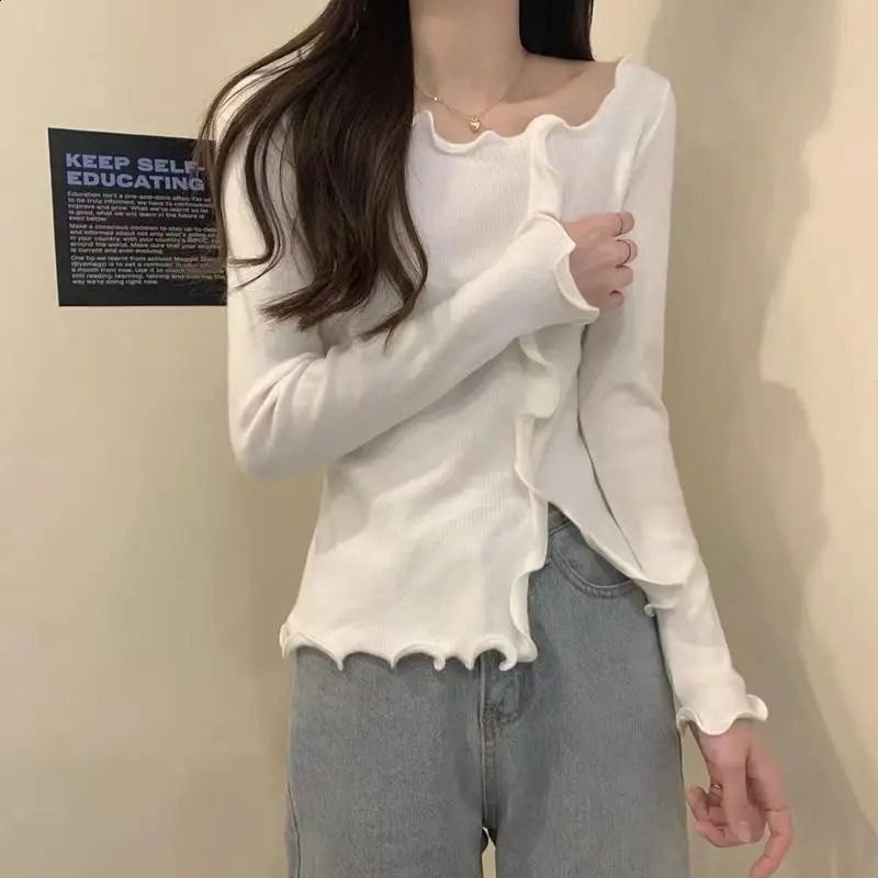 Koreanstyle Black Ear Top for Women Autumn Irregular Short Knitted Base Sweater Winter 251020