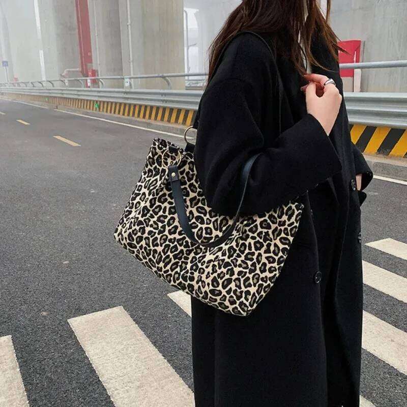 Fashion Tote Shopping And Travel Canvas New Women Popular Handbags Large Capacity Leopard Shoulder Bags