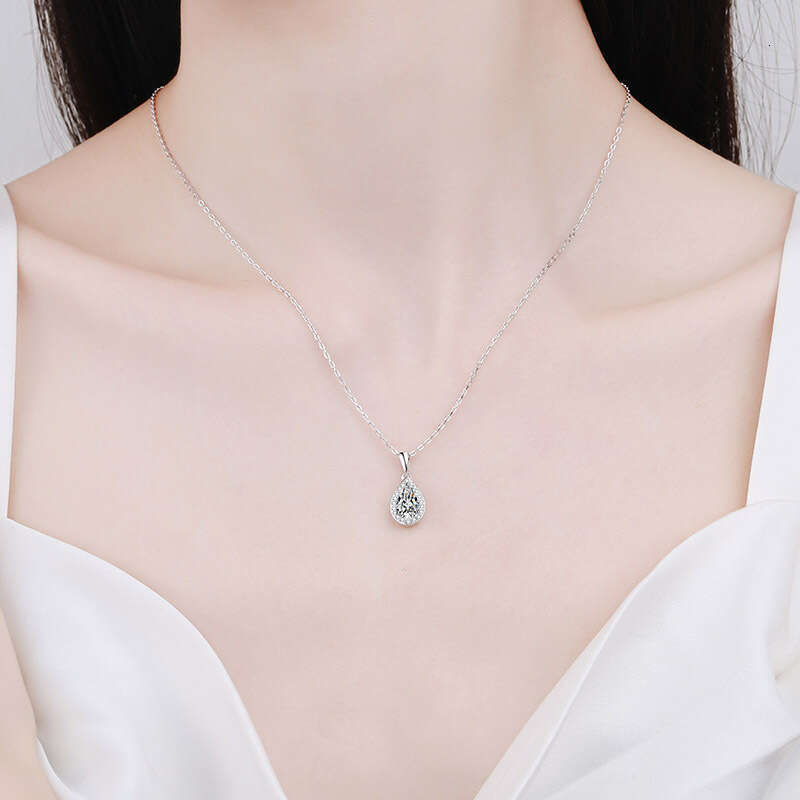 DHCollections-- Sterling Sier for Women 5*8 Pear-Shaped Moissanite Clavicle Chain Plated with PT950 Gold Cluster Necklace