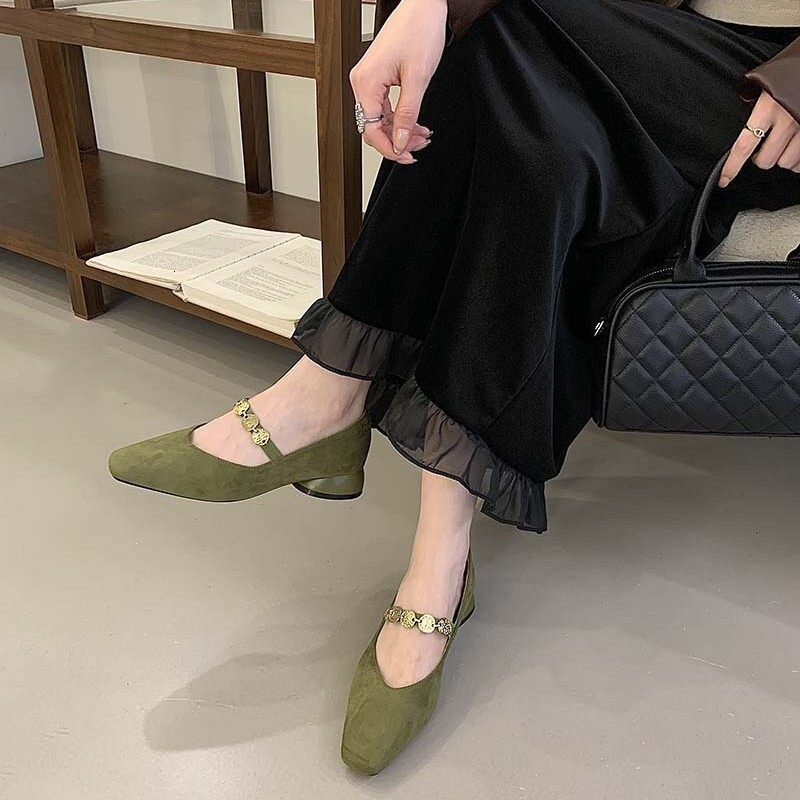 French Style Square Toe One-Strap Mary Jane for Women 2025 Spring and Autumn Shallow Low Heel Gold Coin Decoration Women's Single Shoes ddmythur