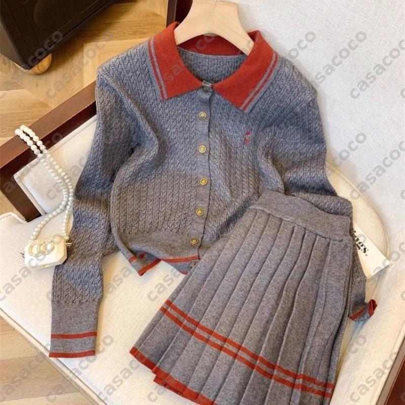 Autumn Deigsner Knitted Skirt Suit Women Casual Lapel Neck Cardigan Coat Pattern Embroidery Lady High Waisted Pleated Mini Skirt Two Piece Set EXS251022403