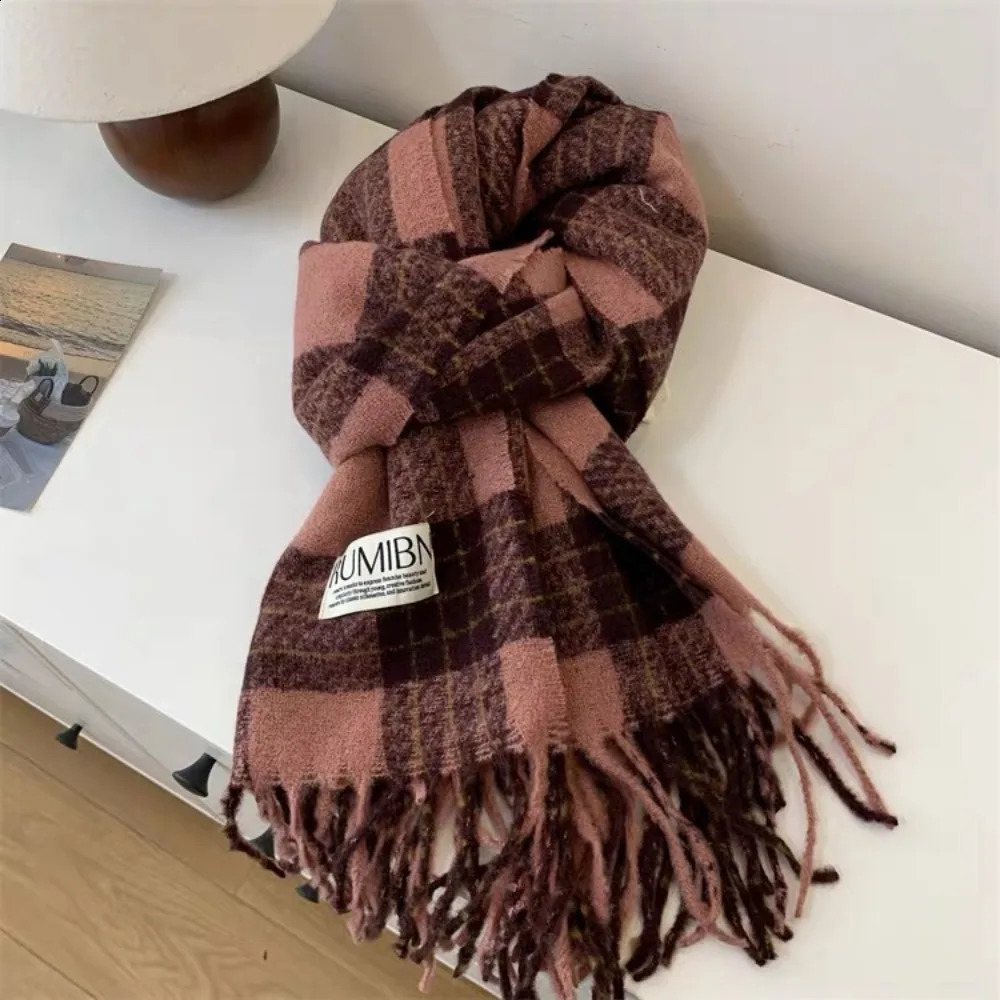 Korean Style Plaid Scarf Women Winter Thicken Warm Christmas Gift Versatile Neck Warmer Cold Weather Fashion 20065cm 251023