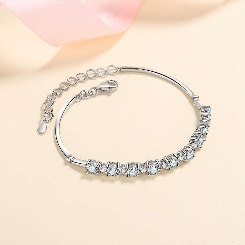 DHCollections-- S Sier Women's Dia-Inlaid Jewelry with D Color Moissanite Bracelet for Live Streaming