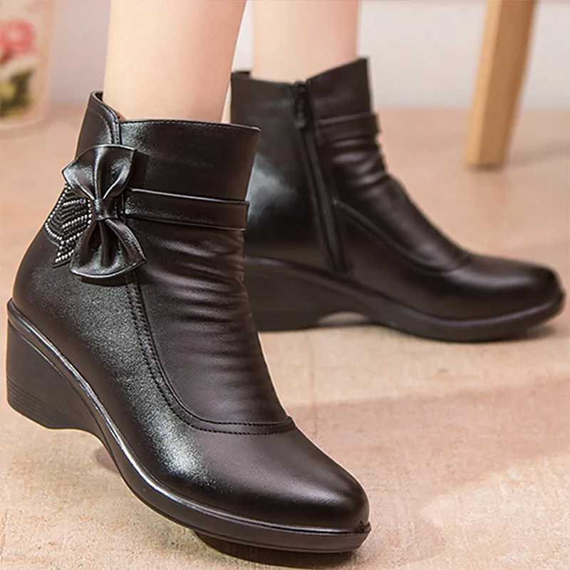 Fashion Winter Women Ankle Boots PU Leather Female Thick Plush Warm Snow Boots Mother Waterproof Nonslip Booties Luxury W251024