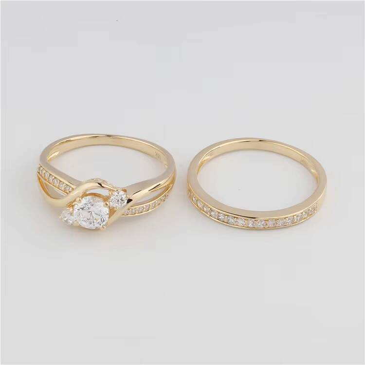 New Arriving 14k Solid Gold Moissanite Engagement Ring