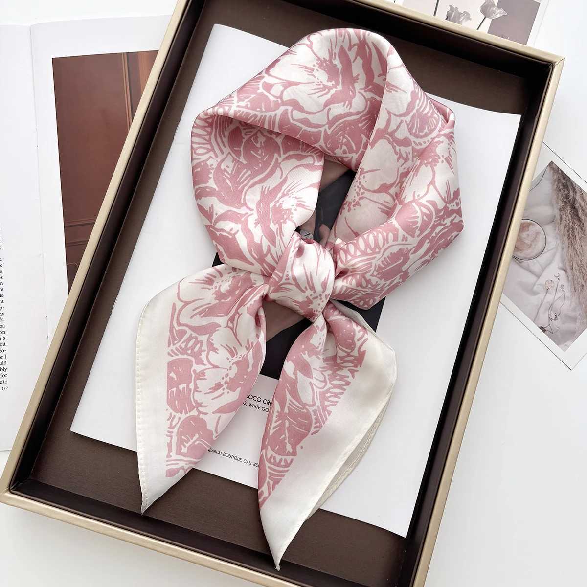 Luxury ral Print Shl Square Scarf for Wen Soft Satin Wrs Neckerchief Fem Hair Bands Ribbon band Bandana Y251024