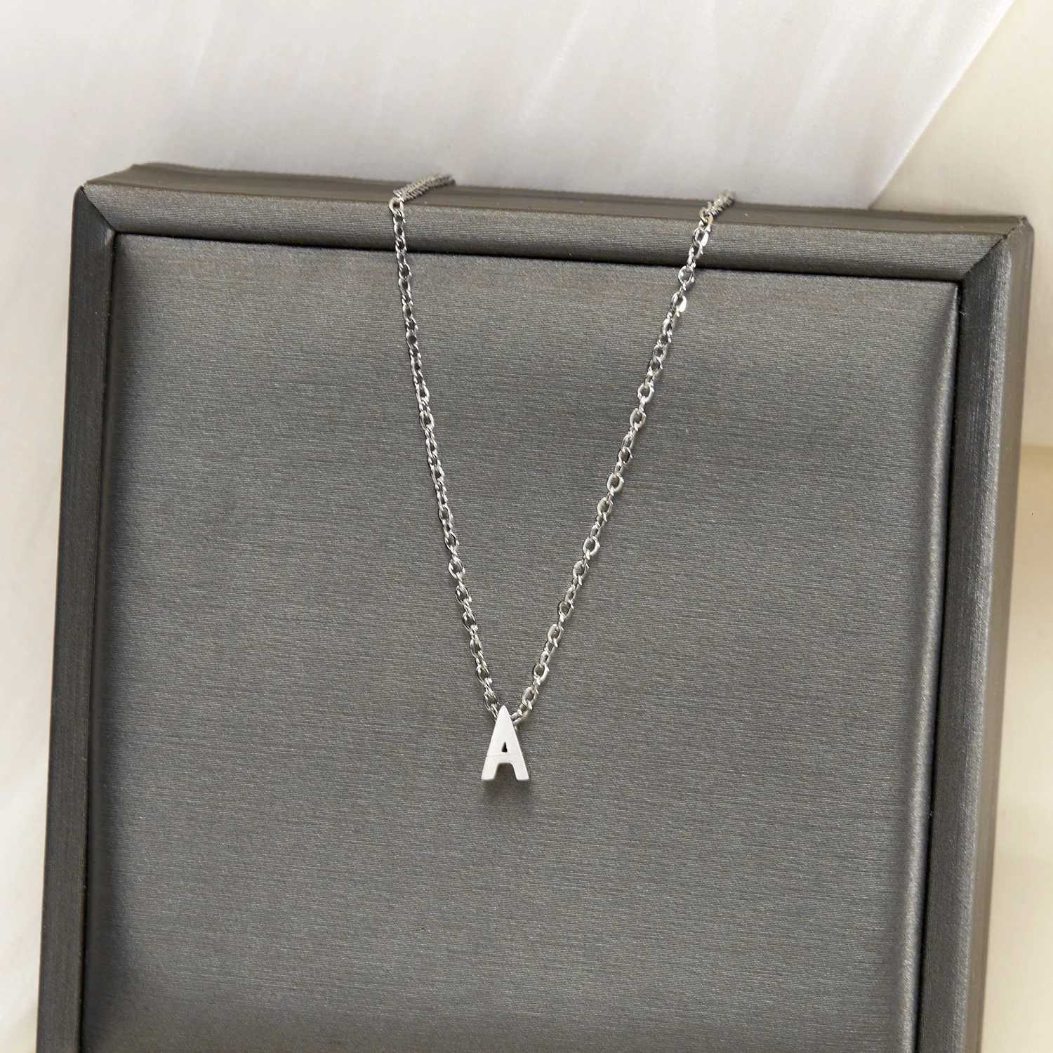 Silver Color Tiny AZ Initial Letter Necklace for Women Stainl Steel 26 Alphabet Name Pendant Necklaces Jewelry Birtay GiftXJ251024
