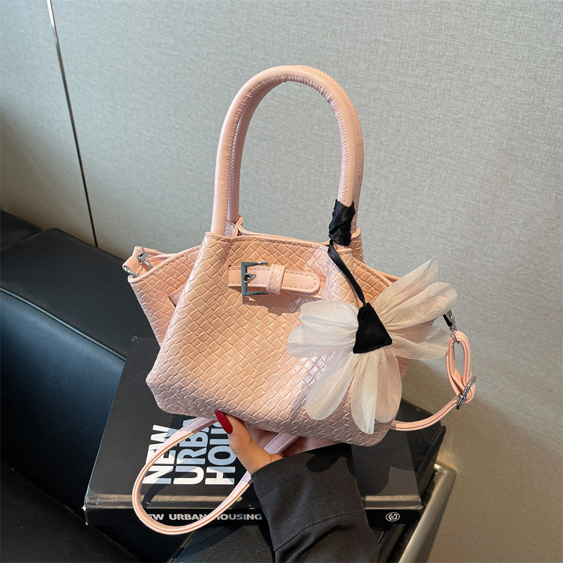 Luxury Brand Designer Bag Summer Niche Woven Bag For Women 2025 New Fashion Versatile Crossbody Bag Trendy Handbag Small Tote Bag