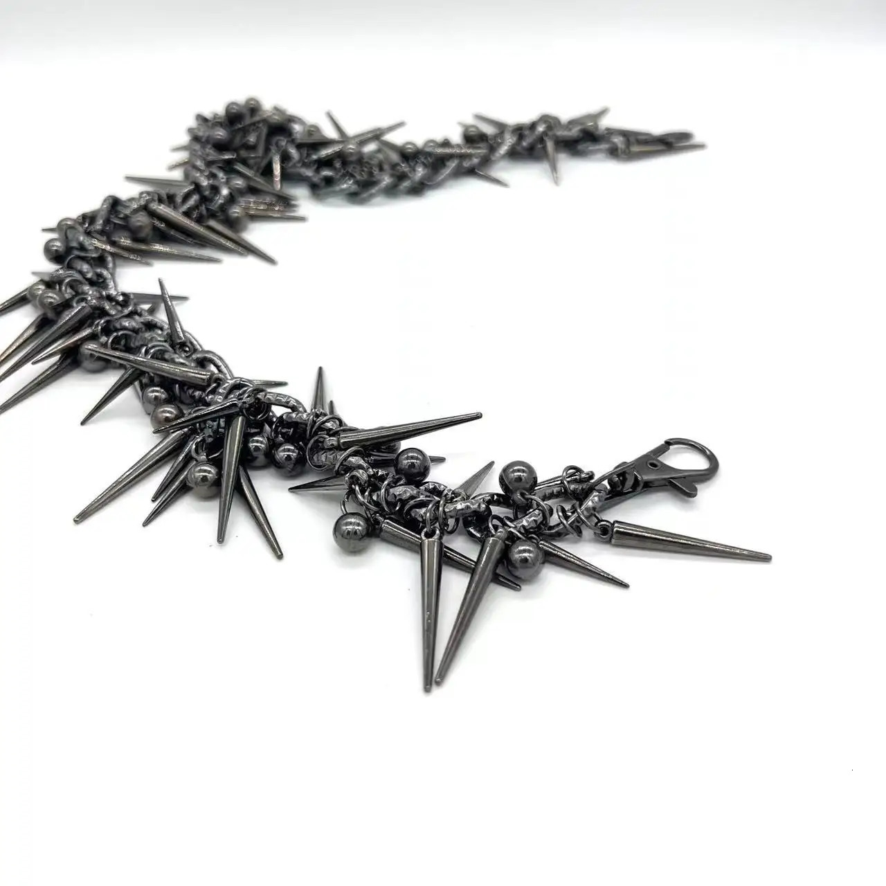 Mens and womens fashionable rock accessories punk hiphop black gun plated rivet metal pants chain retro keychain 251023