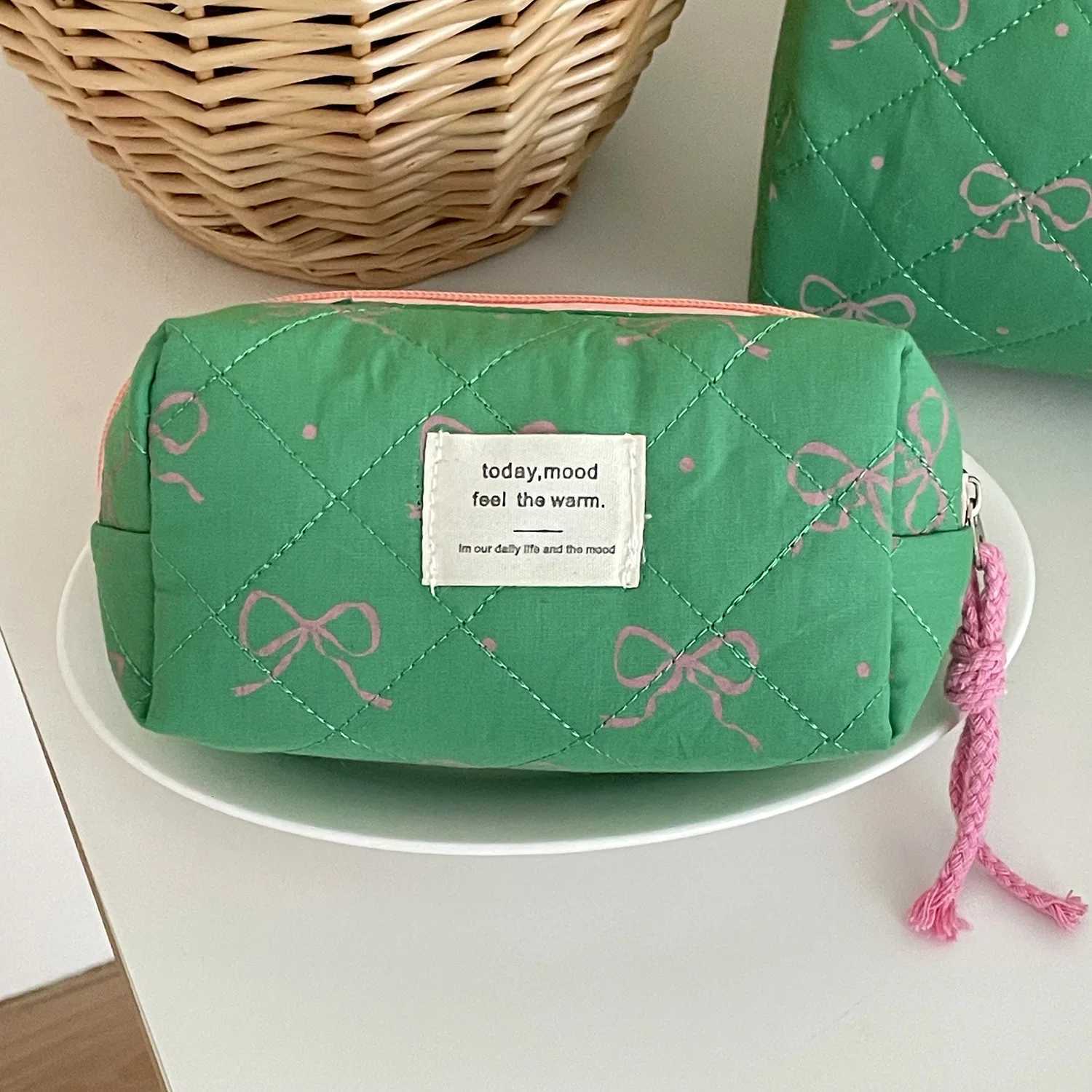 Sweet Bow Casual Womens Cosmetic Bags Contrast Color Ladies Toiletry Storage Bag Travel Portable Female Makeup Case HandbagsT251024