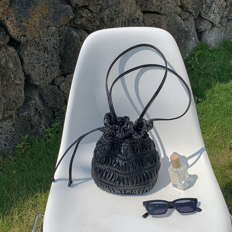 Korean Niche Wrinkled Soft Leather Elegant Shoulder Women's Casual Drawstring Lazy Style Handheld Bucket Bag B5