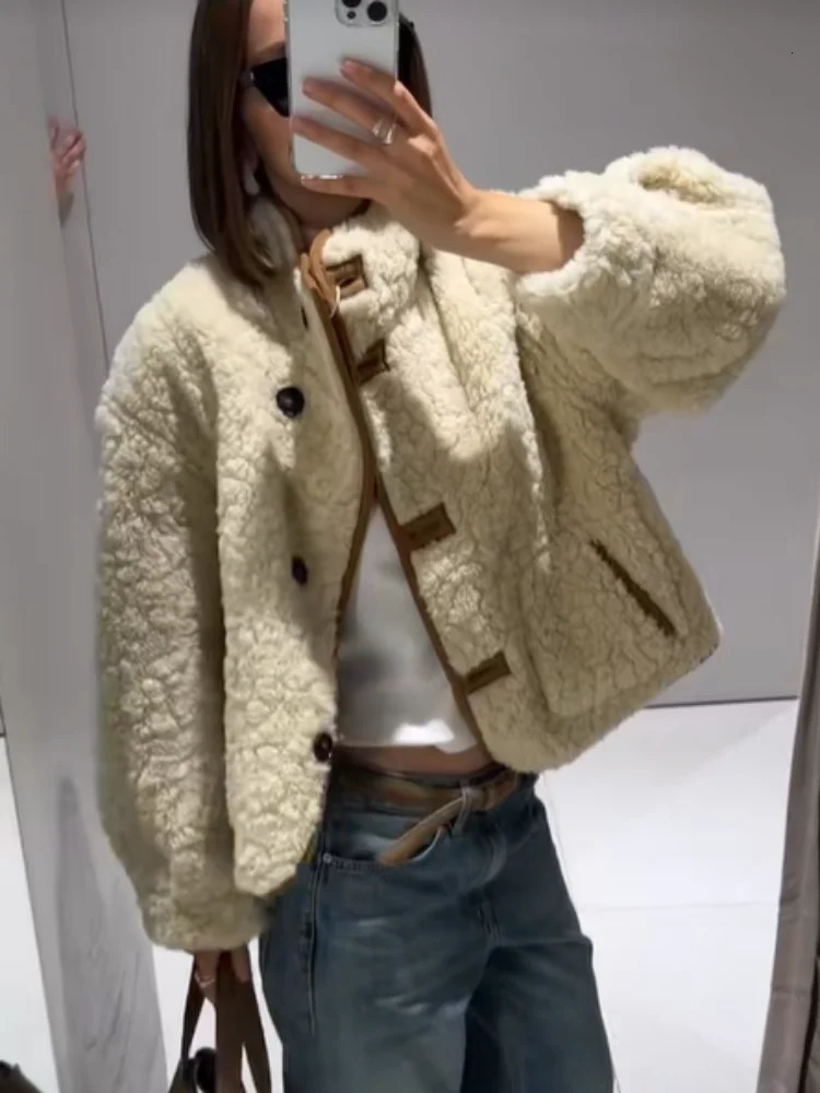 Casual Reversible Lamb Wool Coat Women Stand Collar Single Breasted Pocket Loose Short Warm Jacket Lady Commute Office Jackets 251021