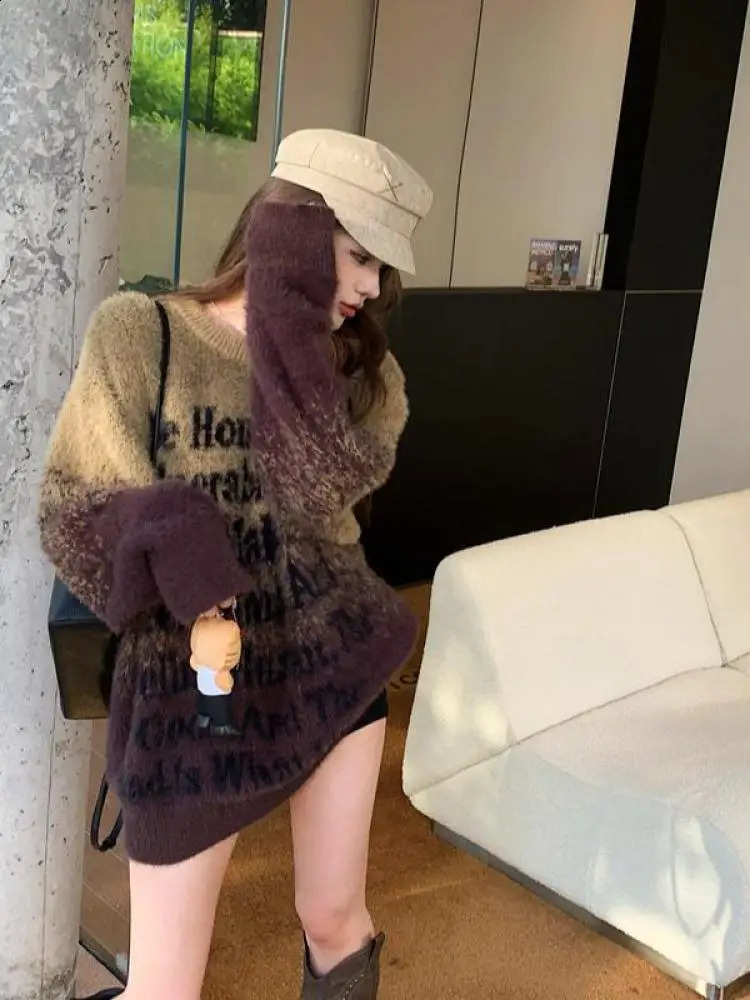 French Vintage Womens Black Mink Gradient Letter Loose Round Neck Sweater Autumn Winter Brown Vacation Kint Tops Clothing 251023