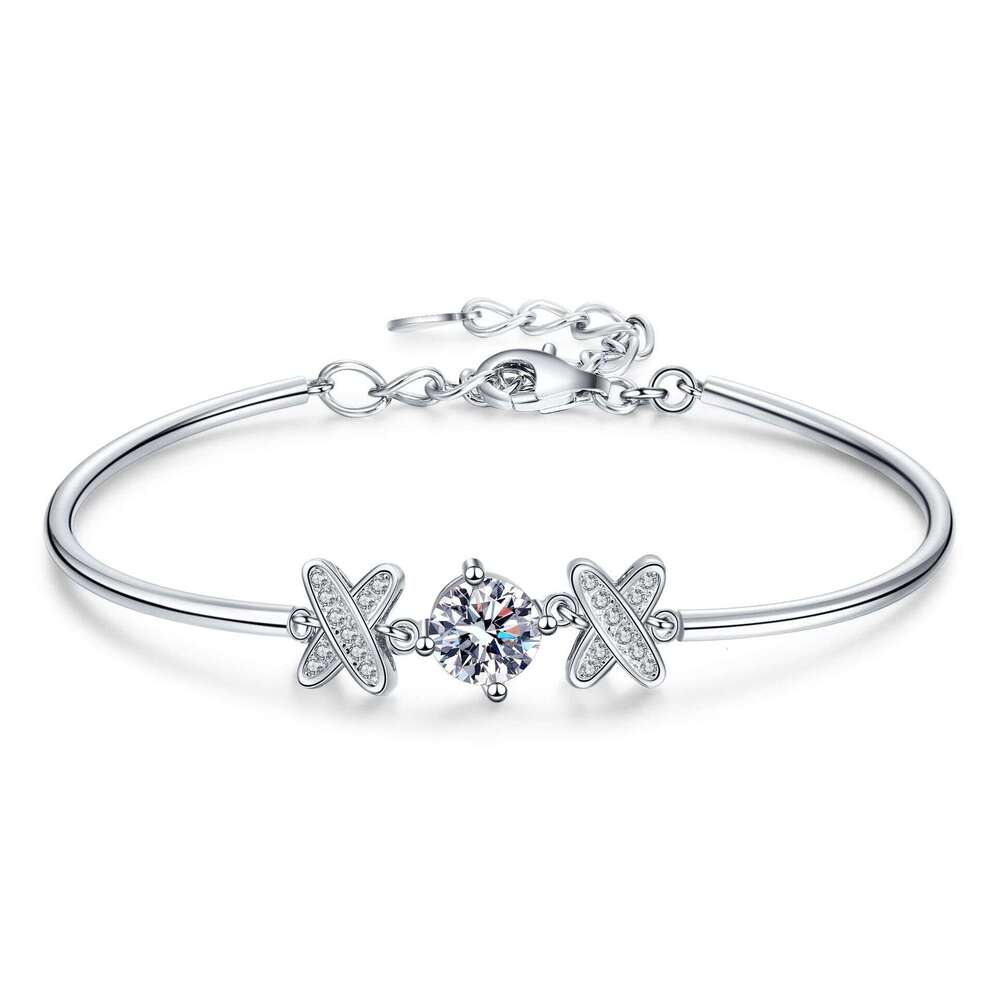DHCollections-- XDY Pure Sier for Women Plated with PT950 Gold Four-Prong One Moissanite Bracelet Straight