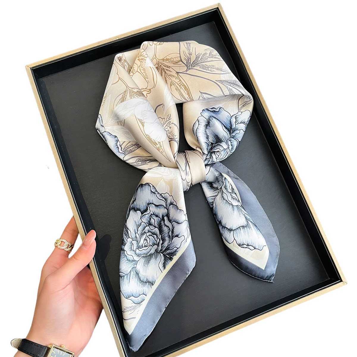 7070cm ral Print Square Scarfs for Wen Silk Neck Ties Summer Hijab Scarves Foard Bandana Fem Neckerchief Y251024