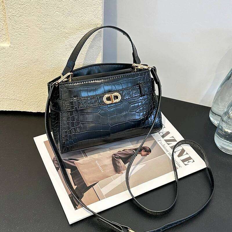Designer bag Classic Women's Handbag Leather Shoulder Brand Famous Designer Elegant Popular Messenger Bag