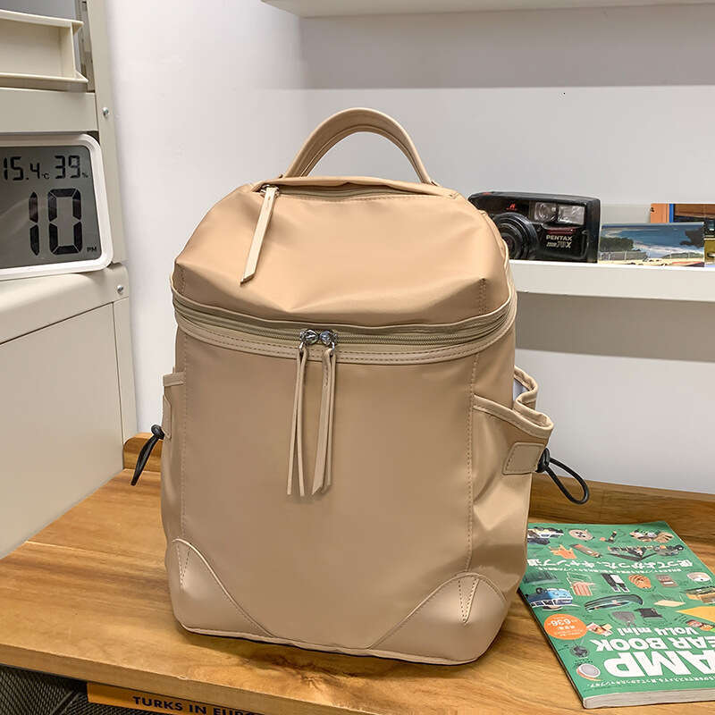Light Luxury New Style Women Casual Elegant Computer Backpack Commuting Office Bag Lightweight Large Capacity Backpack For Ladies High Quality