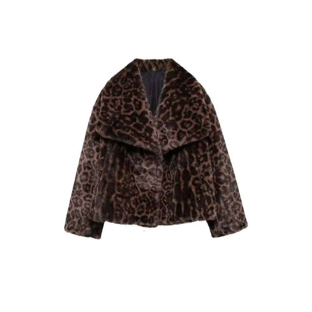 Women's Thick Warm Leopard Faux Fur Jacket, Lapel Collar Coat, Long Sleeve Female Outerwear, Chic Tops, Fashion