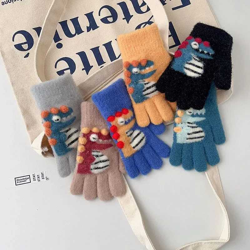 Cartoon Dinosaur Baby Gloves Winter Warm Knitted Five Finger Gloves Outdoor Windproof Kids Boys Girls Mittens Y251024