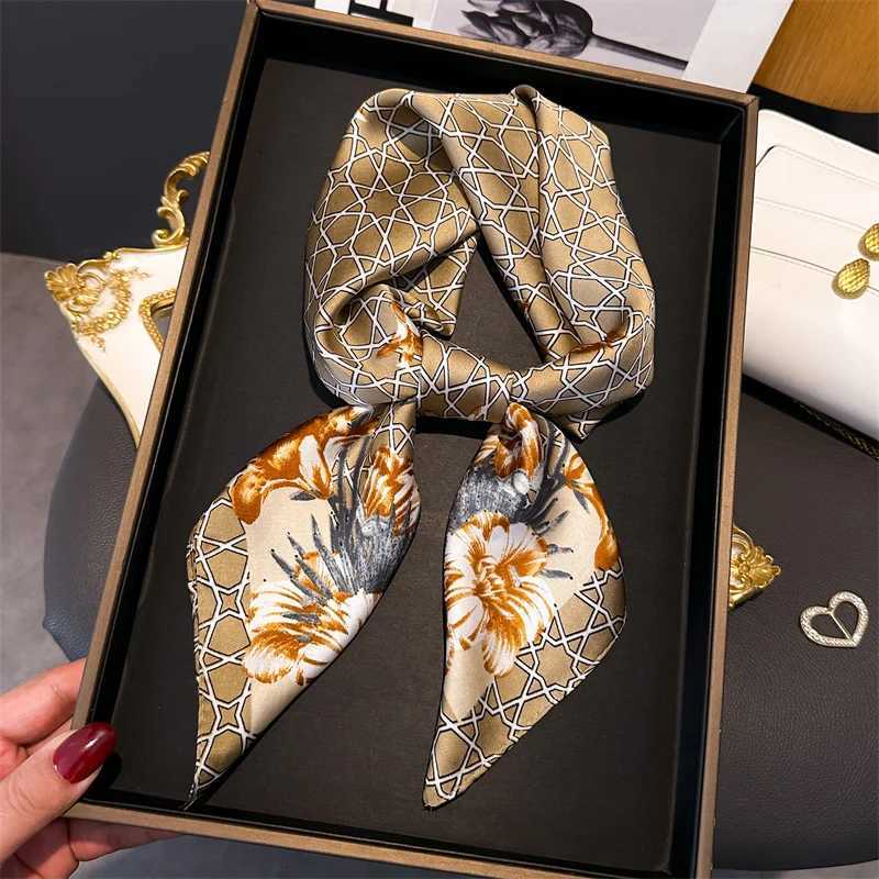2024 Fashion ral La Hair Scarf for Wen Silk Square Scarves Wrs Bandana Foard Shls Fem Neckerchie New Y251024