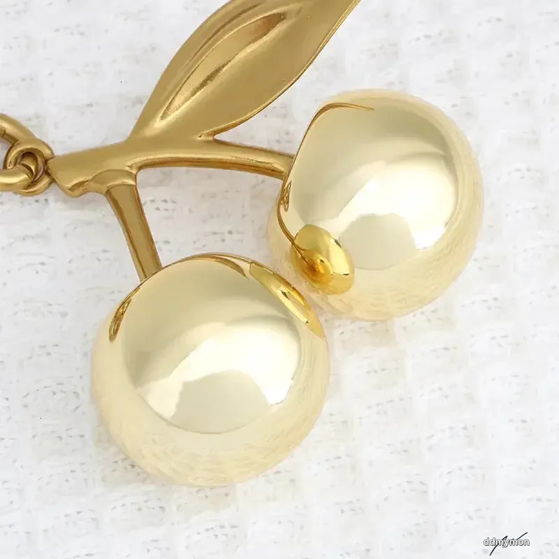 Golden Cherry Keychain For Women And Men, Fashionable Glitter Keyring Fruit Pendant Bag Accessory Ddmymon