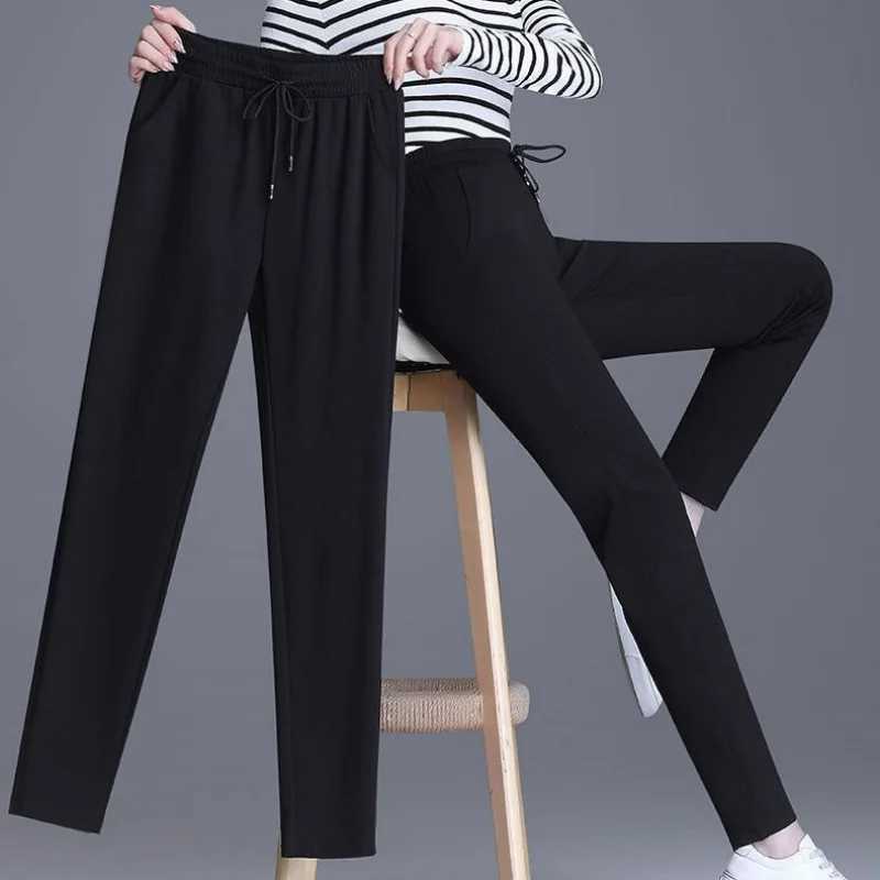 Korean Fashion Fleece Thicken Women Black Sports Pants Autumn Winter Elastic High Waist Slim Streetwear Versatile Casual TrouserT251025