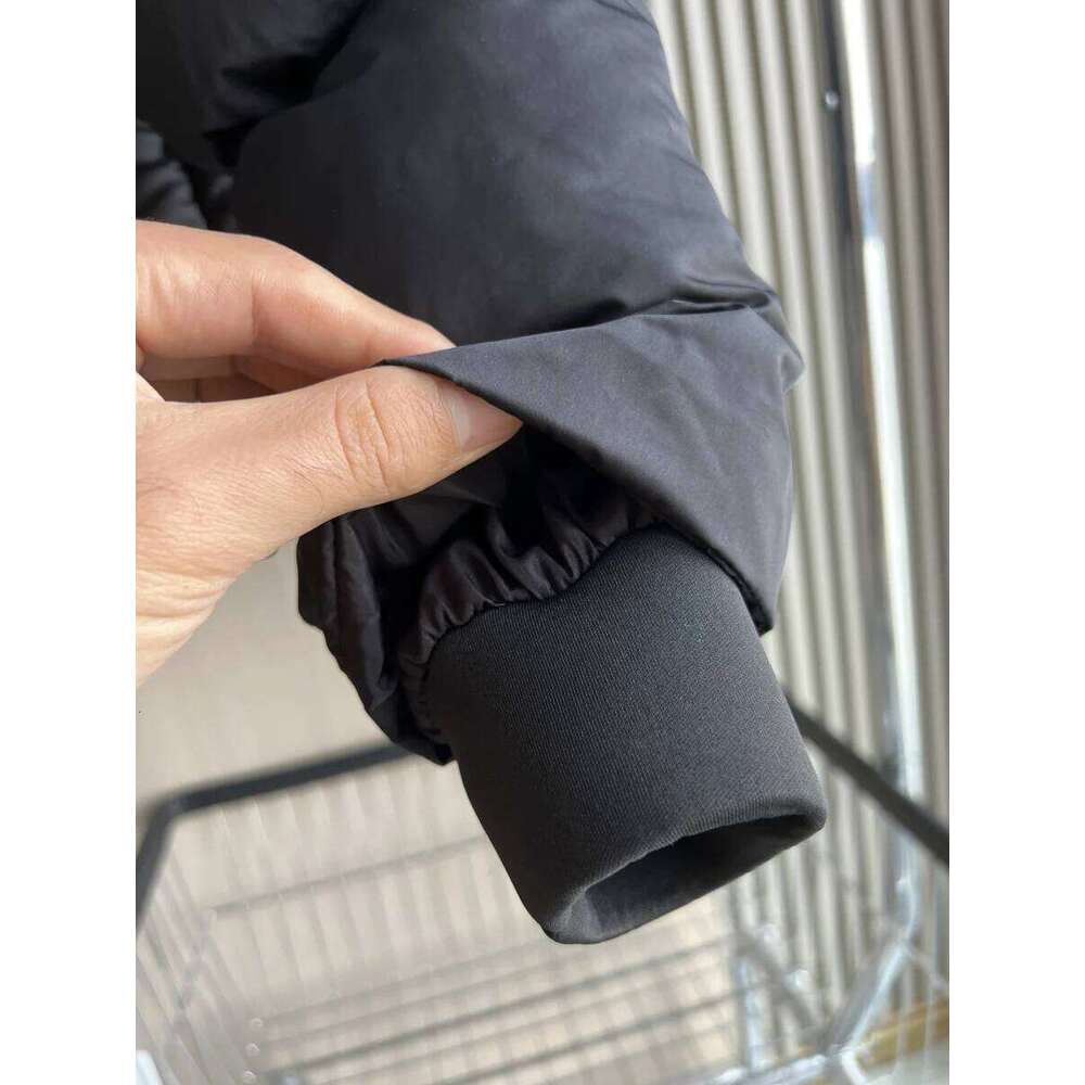 Fall/Winter 2025 New Women's Short Hooded Thick Cotton Jacket Pressed Rubber Sports Coat