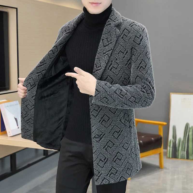 New Mens Fashion Slim Casual British Style Elegant Korean Version Slim Host Golden Eagle Velvet Thick Warm Medium Long CoatT251025