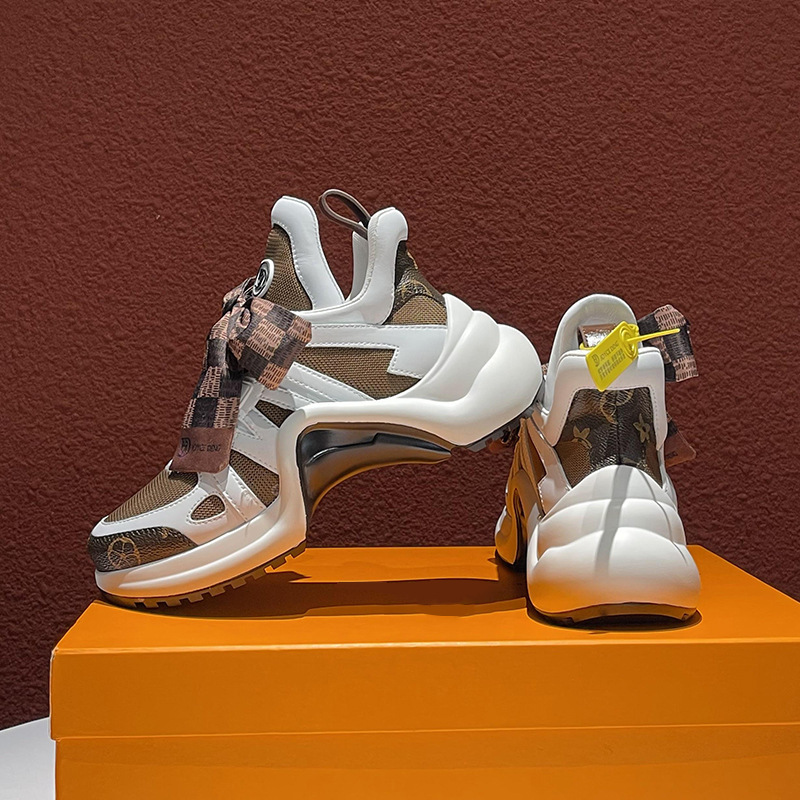 Free shipping sneakers with brown pattern detail chunky sole lace up design comfortable non-slip trendy versatile fashion sports casual shoes woman sh