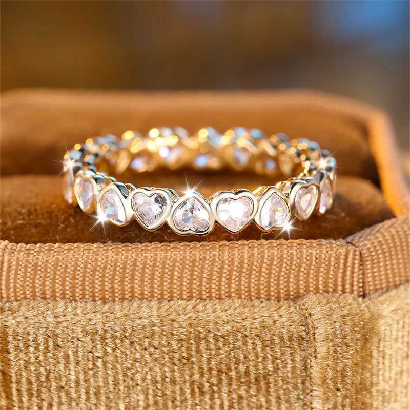 Delicate Single Row Heart Thin Rings For Women Antique Gold Color White Zircon Stacking Wedding Bands Versatile Hand Jewelry CZXJ251025