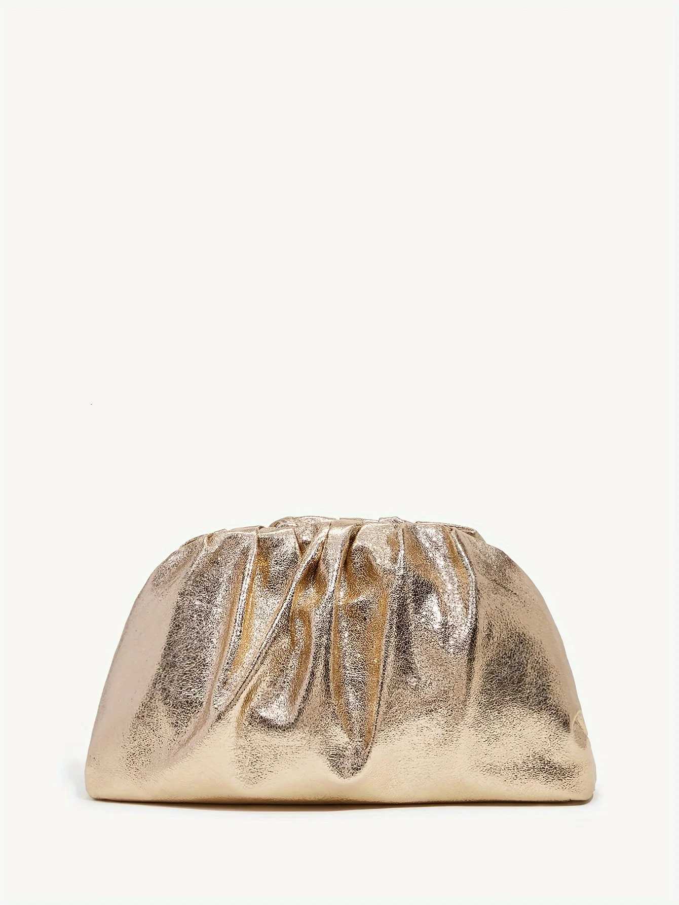 Women Metalic Clutch and Grab Bag in Silver and Gold Color Suitable for Wedding Party Christmas Valentines Day and Dinner Z251024