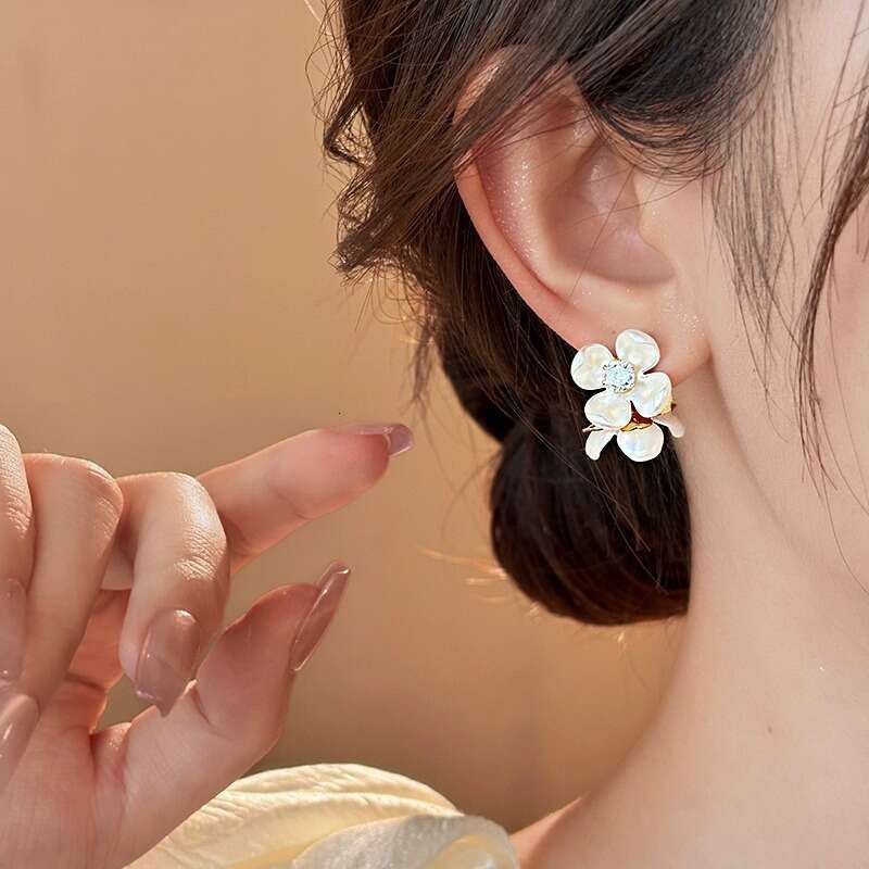Double Flower Zircon for Women 2025 New Fashionable Elegant Earrings Light High-end Niche Ear Jewelry