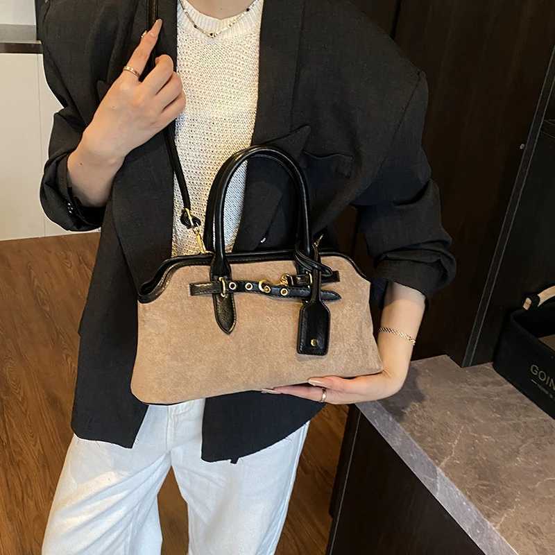 LEFTSIDE Women PU Suede Shoulder Bag 2025 Winter Retro Short Handle Tote Bag Luxury Designer New Trend Handbags and Purses Z251024
