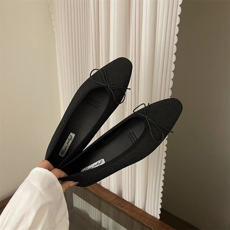 Spring Womens Mary Jane Shoes Fashionable OnePiece Sandals Comfortable Street Style Soft Bottom Womens Flat Shoes 251023