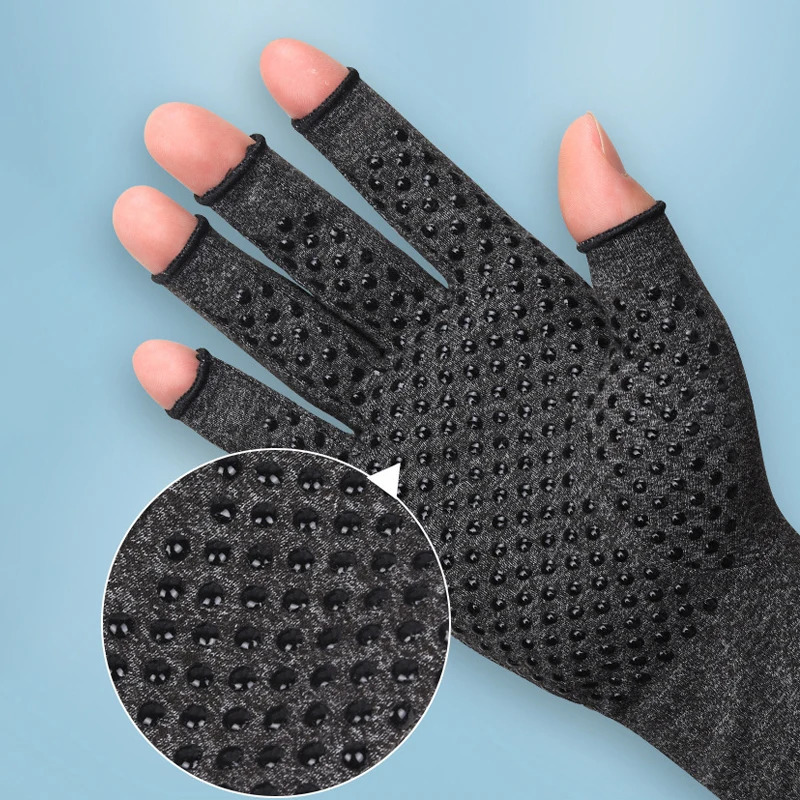 Half Finger Compression Gloves AntiSlip Silicone Dots Joint Support Cycling Fitness Sports Unisex for Men Women 251021