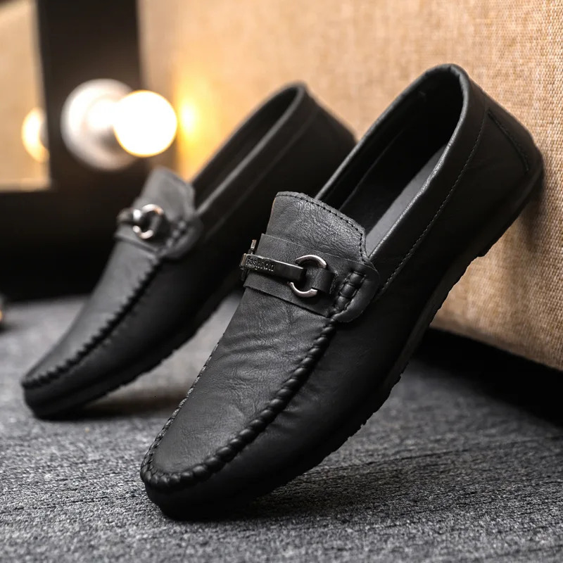 High Quality Leather Men Casual Shoes Comfortable Light Men Loafers Formal Men Dress Shoes Breathable Slip on Men Driving Shoes 251023