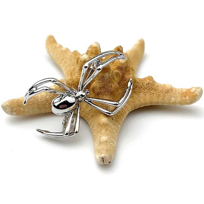 Exaggerated Creative Spider Brooch Metal Insect Badge Trend Pin Men Women Party Clothing Scarf Collar Accessories J251115