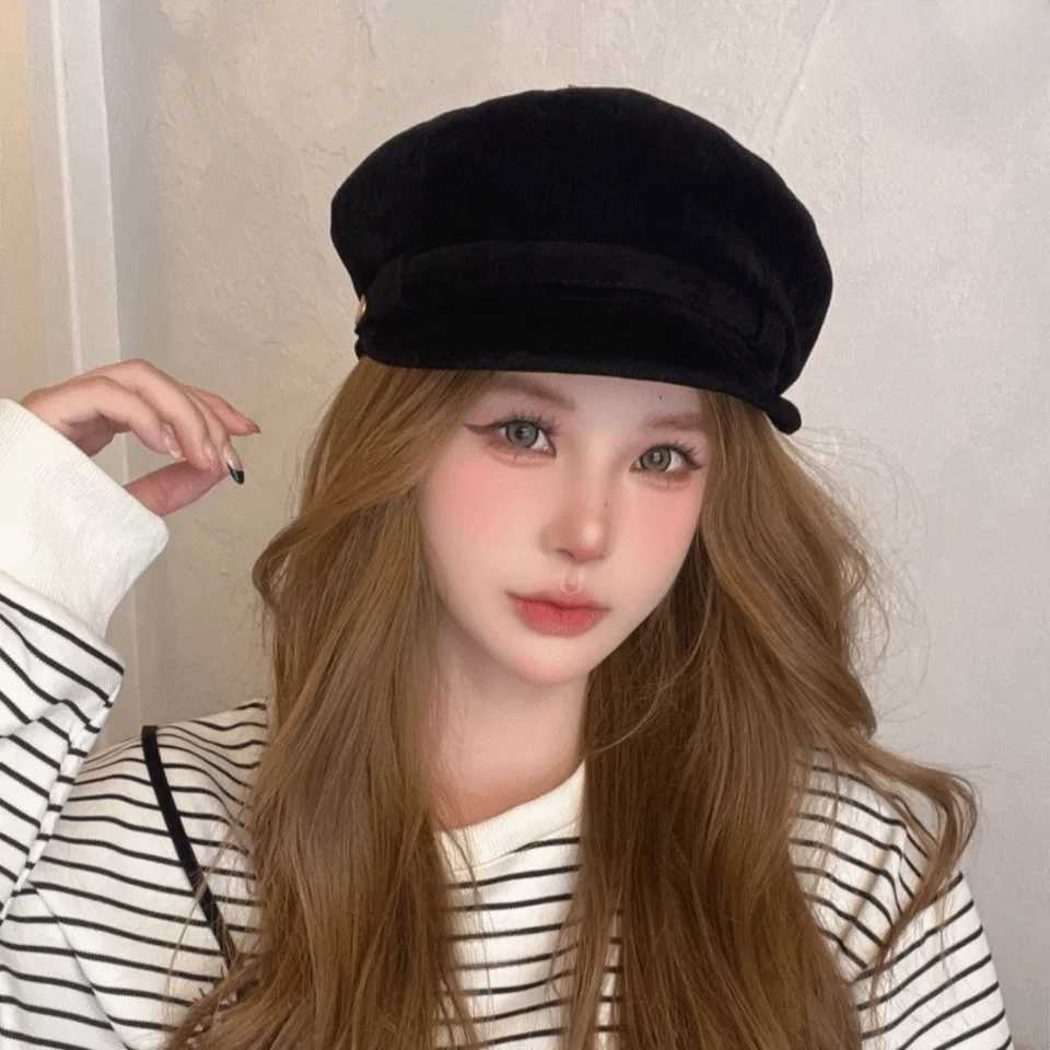 Versatile Short Brim Suede Berets Warm Windproof Artist Hat Korean Style Solid Color Newsboy Hat Daily Y251025