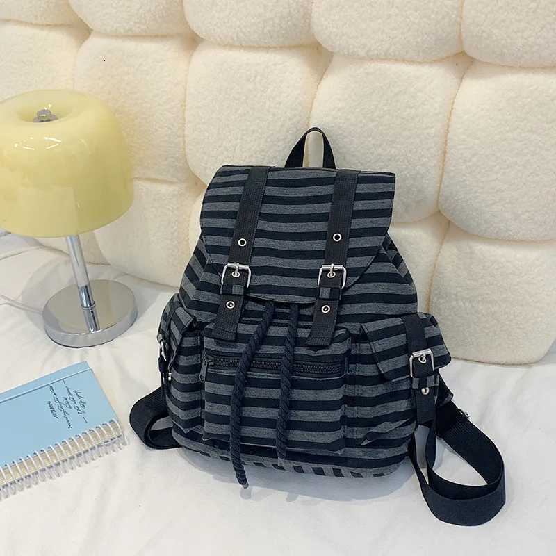 Retro Y2k Casual Striped College Backpack Korean Style School Bag Large Capacity Versatile Bookbags Leisure Kpop Girls Women Bag W251025