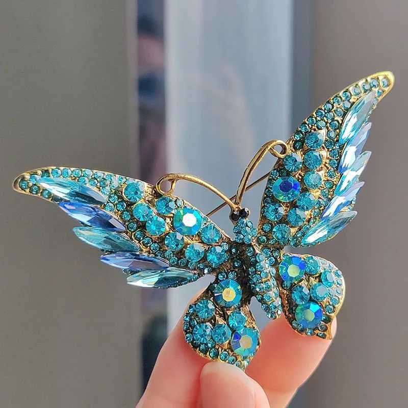 European And American Style Butterfly Brooch Alloy Pin Womens Clothing Corsage Animal Insect Scarf Buckle J251115