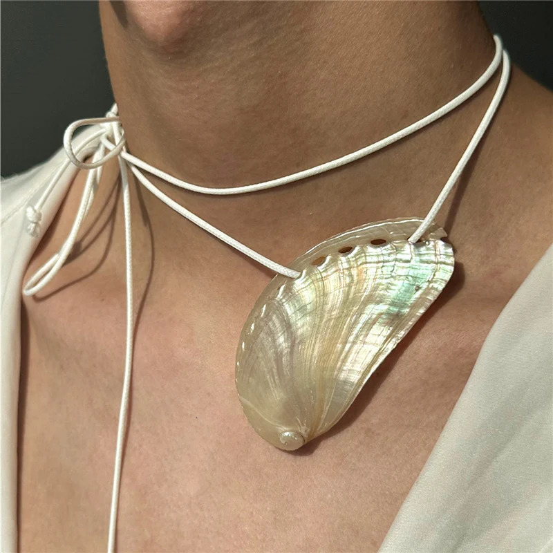 Exaggerated Natural Shell Collarbone Chain Charm Necklace Rope Chain Y2K Summer Beach Vacation Charms Jewelry For Women 251016
