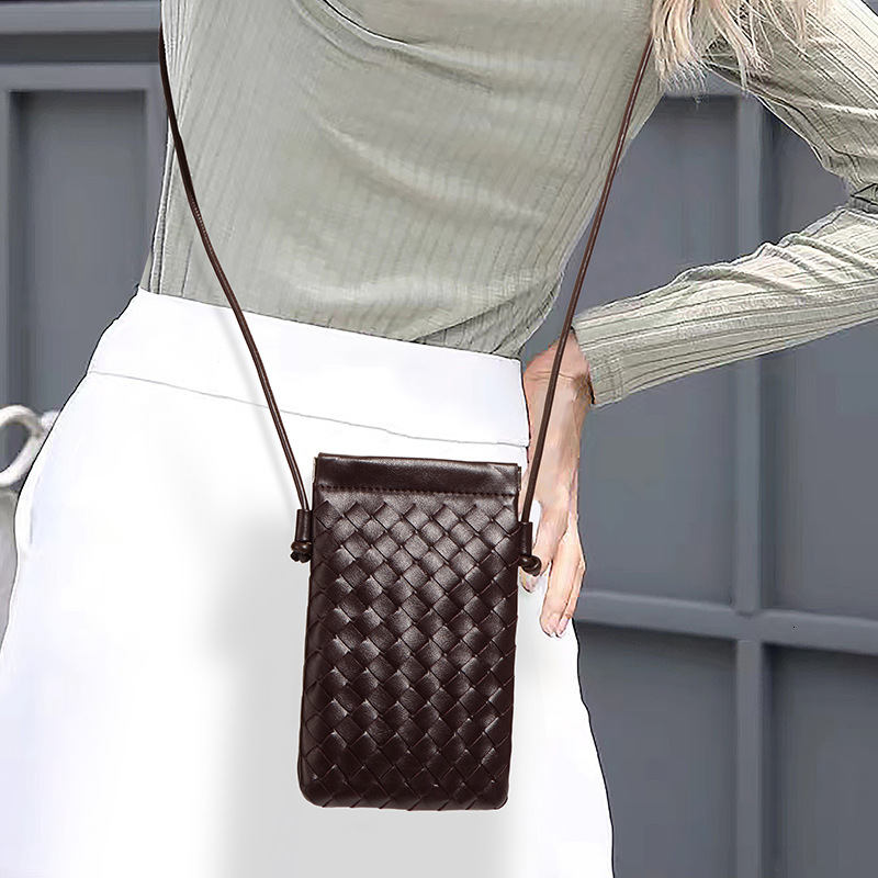 Luxury Brand Designer Bag Spring Summer New Phone Bag Simple Fashion Versatile Shoulder Crossbody Bag Vertical Trendy Textured Handwoven Women's 
