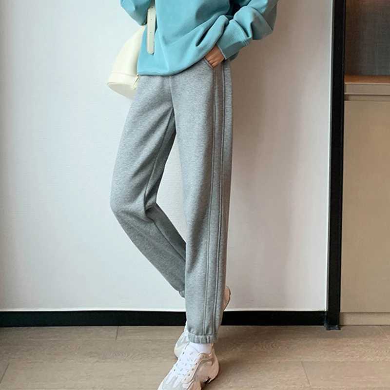 Sporty Elastic High Waist Trousers Women 2025 Winter Fashion FleeceLined Sweatpants Woman Loose Black Gray Thick Casual PantsT251025